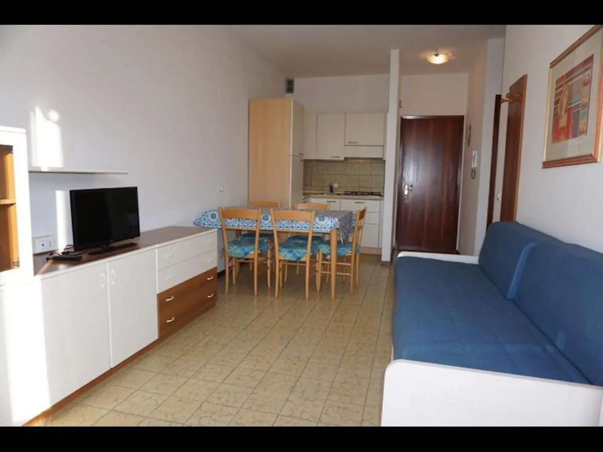 Beautiful Apartment With Terrace For 5 Guests Porto Santa Margherita di Caorle