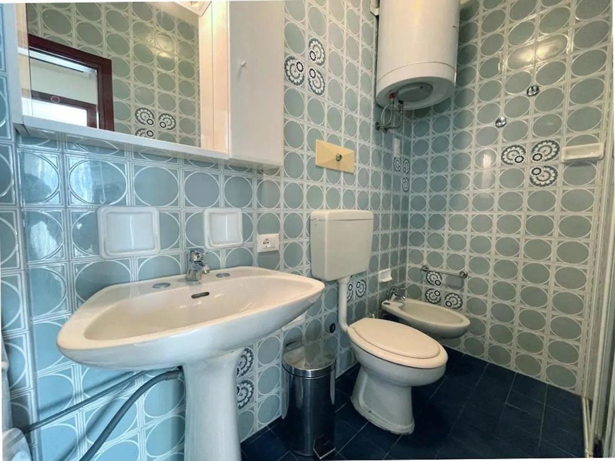 Beautiful Apartment With Terrace For 5 Guests Porto Santa Margherita di Caorle Italy